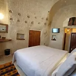 Hotel Apex Cave