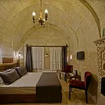 Apex Cave Hotel 4*