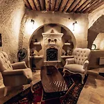Apex Cave Hotel 4*