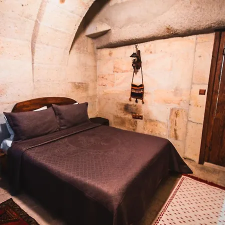 Apex Cave Hotel
