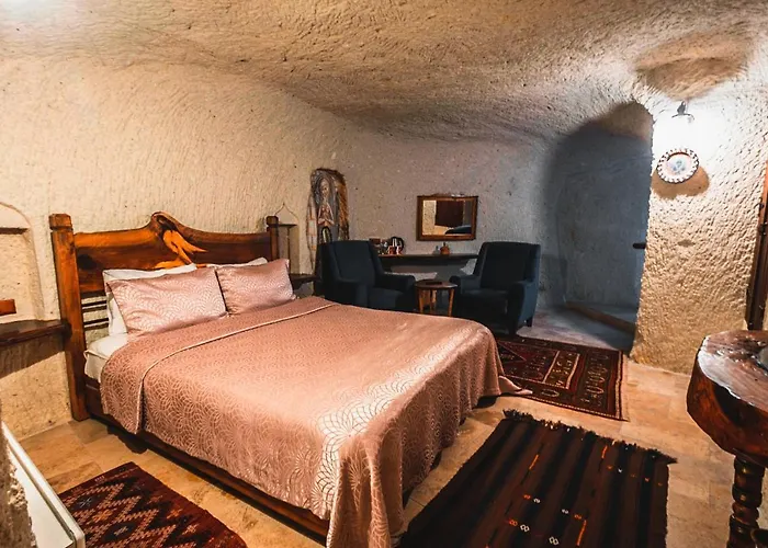 Отель Apex Cave 4*